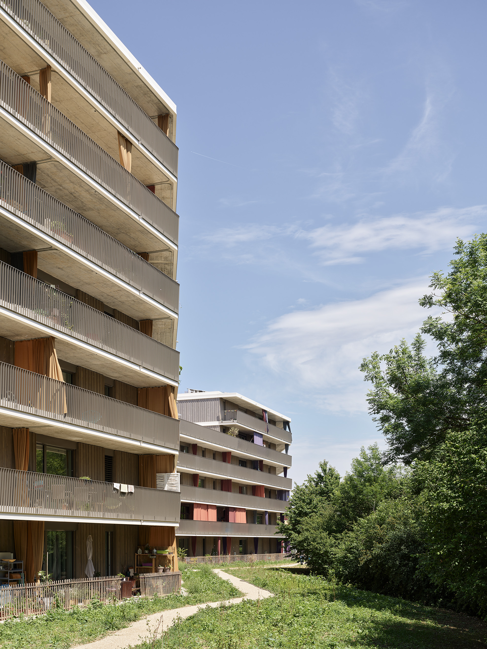 Ahp0079 AIQ4 009988 J2